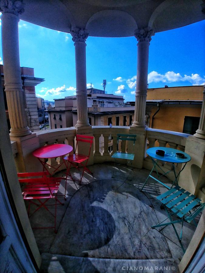 Victoria House Hostel Генуя Экстерьер фото